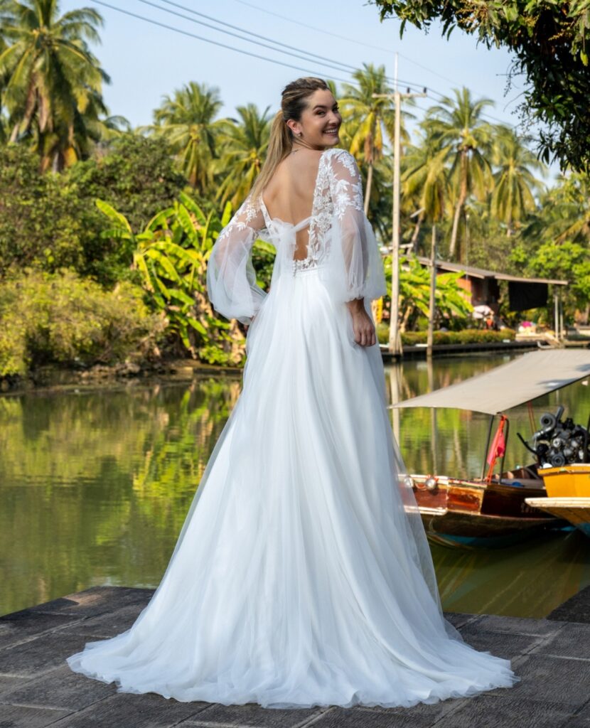 Aileen Amelie Bridal