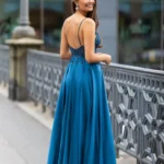 Spoločenské šaty so saténovou sukňou