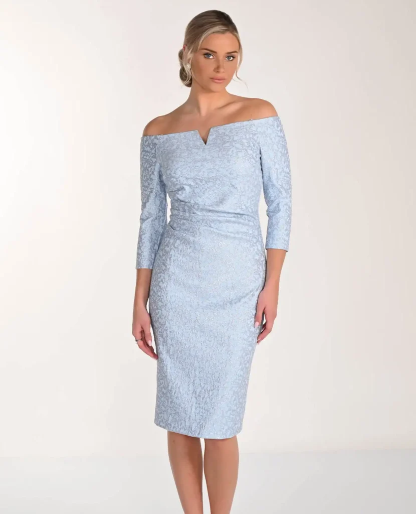 Spoločenské šaty s trojštvrťovými rukávmi